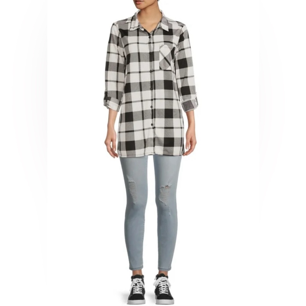 New York Laundry women size 2x button down black and white plaid‎ top.